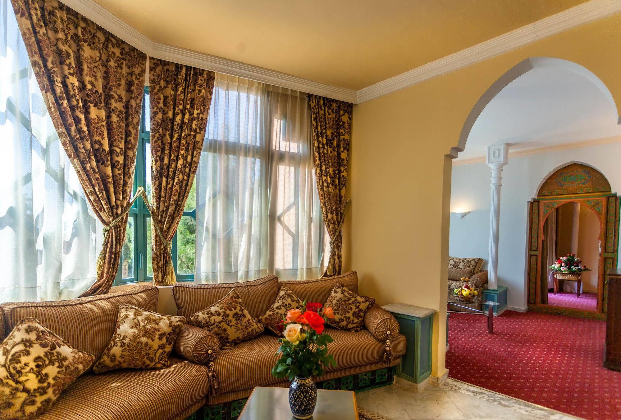 Chems Le Tazarkount Hotel Afourer Ngoại thất bức ảnh