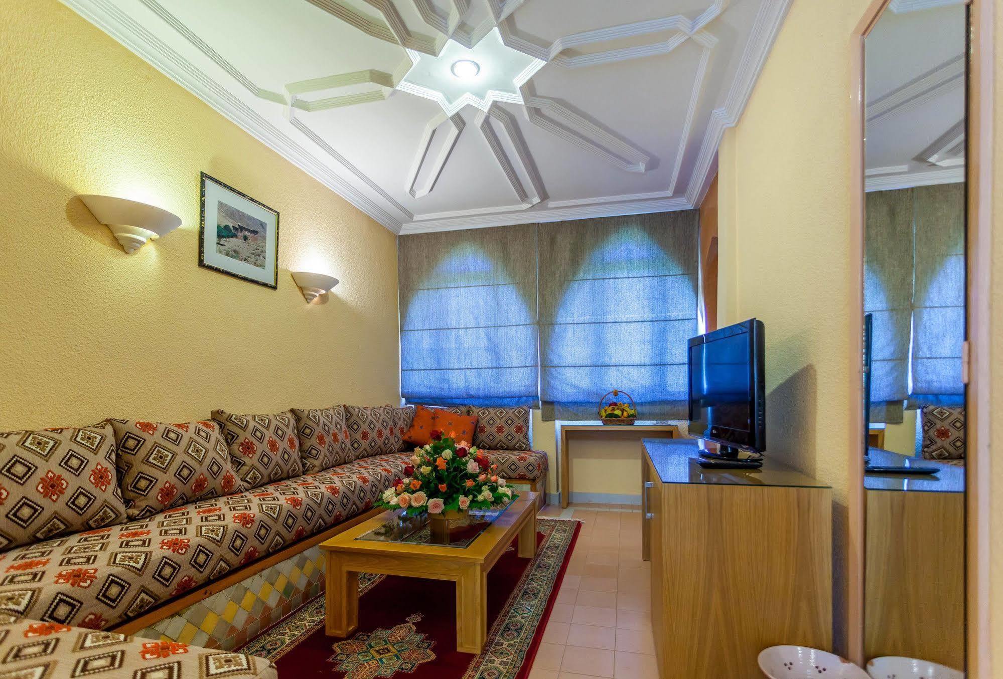 Chems Le Tazarkount Hotel Afourer Ngoại thất bức ảnh